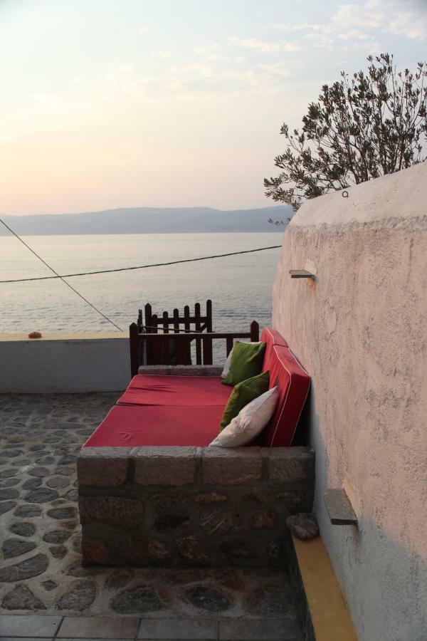 Villa Alkioni Stone House à Hydra  Extérieur photo