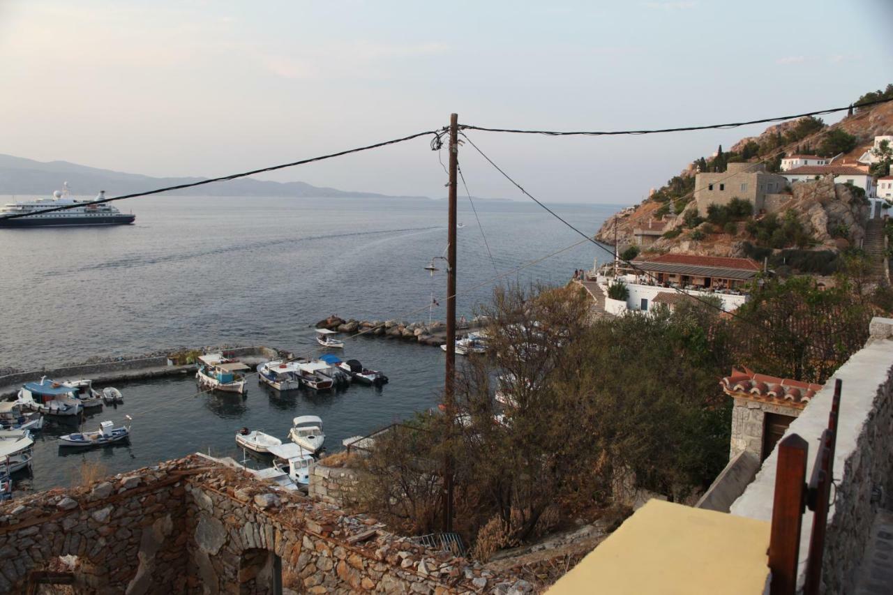Villa Alkioni Stone House à Hydra  Extérieur photo