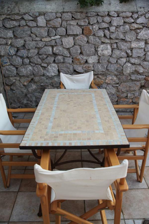 Villa Alkioni Stone House à Hydra  Extérieur photo