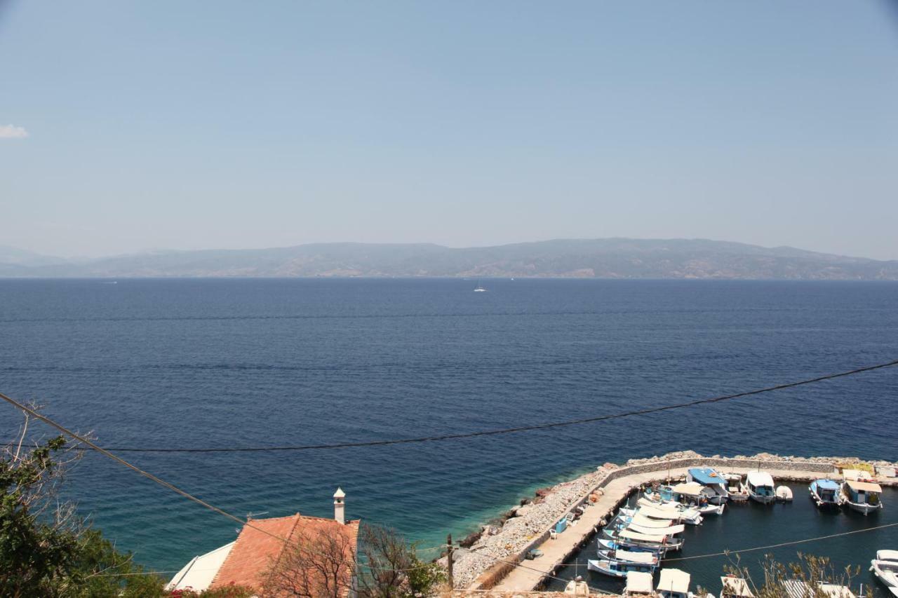 Villa Alkioni Stone House à Hydra  Extérieur photo